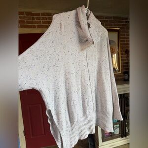 Jessica Simpson Medium Cowl neck sweater w/ large slits